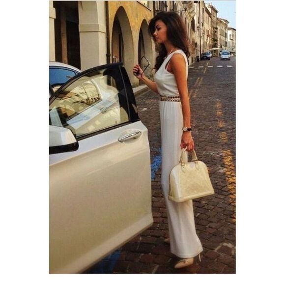 Louis Vuitton Alma Vernis Bag - Picture 2 of 16